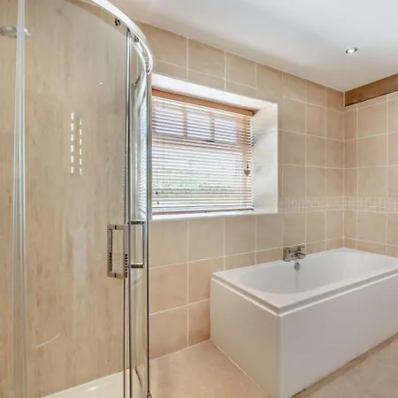 2 Bed In Leeds Oc-hh058 * Weeton (West Yorkshire)