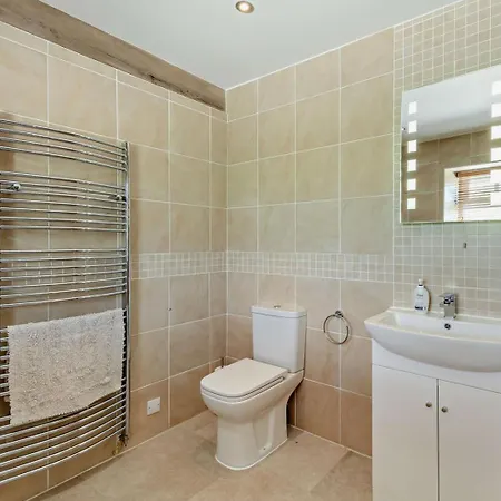 2 Bed In Leeds Oc-hh058